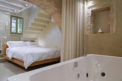 Image de Mystiko Maisonette with Hot Tub - Chania Old Town