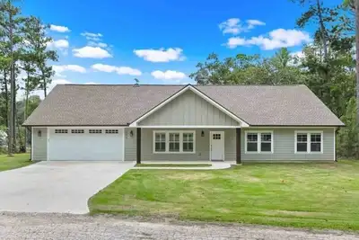 Image de Beautiful lake home in heart of Rayburn Country!