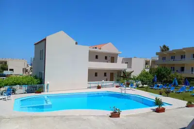 Image de Litinas Apt with pool& balcony with side pool view