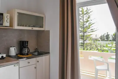 Image de Litinas Apt with pool & balcony with sea view