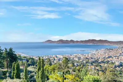 Image de Villa Super Cannes - 320m2 - Vue unique