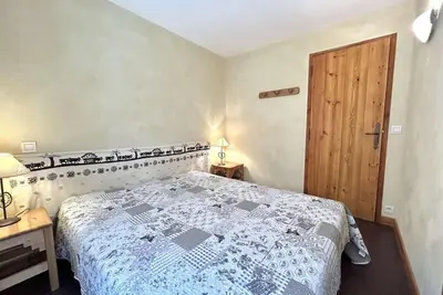 Image de 4ème étage, télévision, 45m², Serre Chevalier