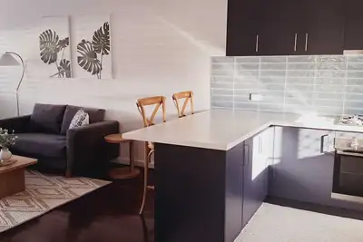 New to Vrbo: Beachy Apartment Near Penguin Island & Safety Bay