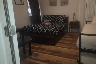 Image de Cozy Miami Studio Queen + Twin