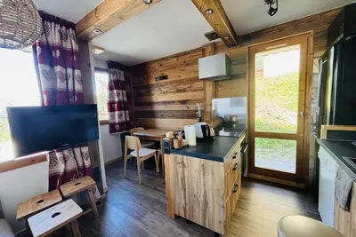 Image de 300m du centre station, 2ème étage, balcon, casier à ski, 33m², Montchavin La Plagne