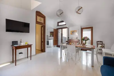 Image de The Tulip Apartment in the center of Vico Equense
