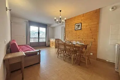 Image de À 140m des pistes de ski, 2ème étage, balcon, parking, casier à ski, 36m², Flumet