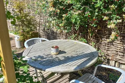 Image de Grande maison, jardin, Stationnement gratuit