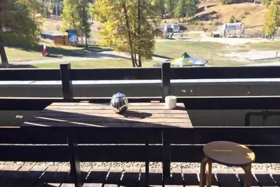 Image de 1er étage, vue pistes de ski, balcon, télévision, casier à ski, 30m², Risoul