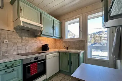 Image de 3ème étage, balcon, télévision, 67m², Serre Chevalier