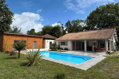 Villa 6/8 personnes avec piscine - proche Montalivet-les-Bains / Soulac-sur-Mer