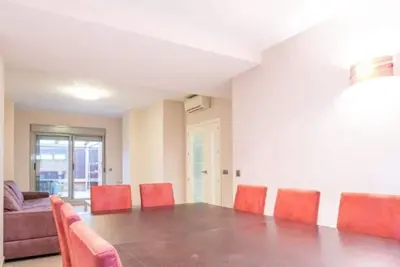 Image de Stunning 4 bedroom 3 bathrooms apartment with 2 parking spaces Open