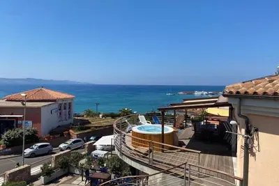 Image de Sea front penthouse the sea roses