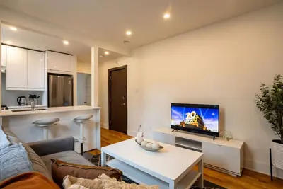 Image de Downtown Hideaway | Peaceful & Trendy 1br