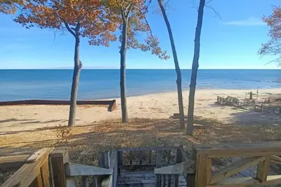 Image de Huron Calling - Lakefront