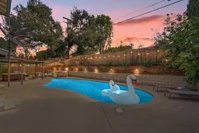 Image de Carlton Serenity, Jacuzzi, Pool, Bbq, Games, Arcade, Fire Pit, 2 King Beds, Golf