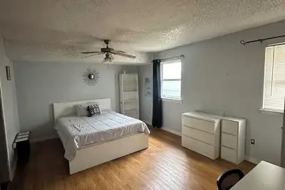 Image de 3-bedroom house in Arlington near Texas Live