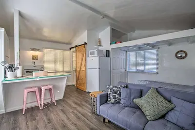 Image de Mission Beach Cottage steps from the sand