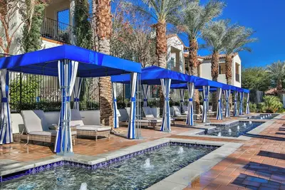 Image de Charming villa w/Living Room, Dining, Private Patios, fitness room, WiFi 243578