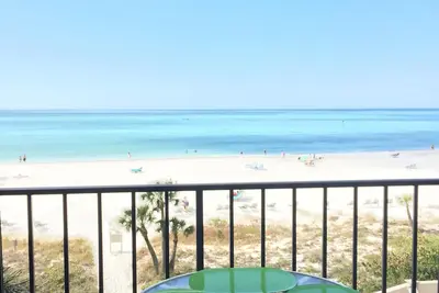 Image de Sunset Paradise Condo on private beach.