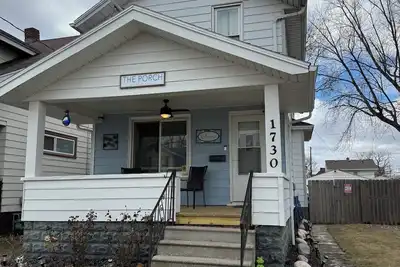 Image de Charming 3-bedroom house next to Hollywood Casino! 1 minute from Interstate 75