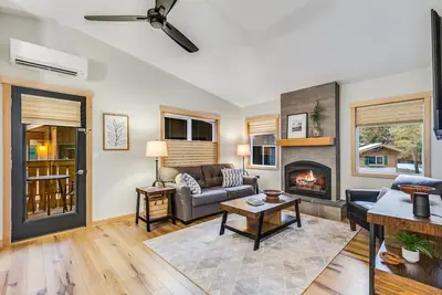 Image de The Griffith's House - Stylish Comfort Close to All Things Leavenworth!
