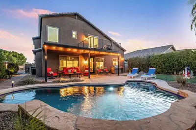 Image de Heated Pool, Game Room, Mountain Views, and a Prime East Mesa Location