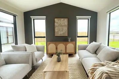Image de Rolleston smart home - family friendly and entertainer's heaven