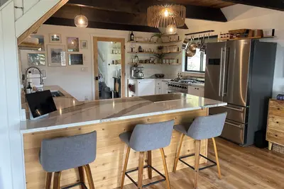 Image de Alpine Haus Cabin • Hot Tub • Views • Next to Schweitzer Village!