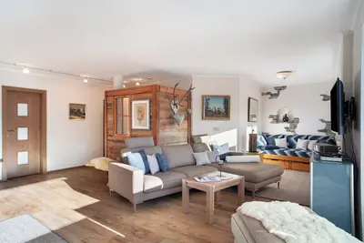 Image de Appartement \"Wettersteinblick\" avec vue sur la montagne, jardin partagé et Wi-Fi