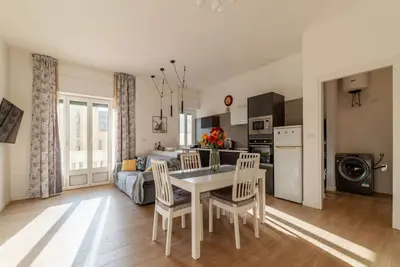 Image de GuestHost - Bright Apartment Near Colosseum