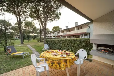 Image de Appartement moderne avec jardin et piscine à proximité de la plage