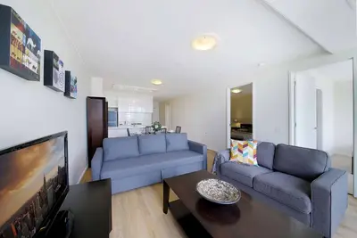 Image de Chic 2br Apt Near Crown with Free Parking