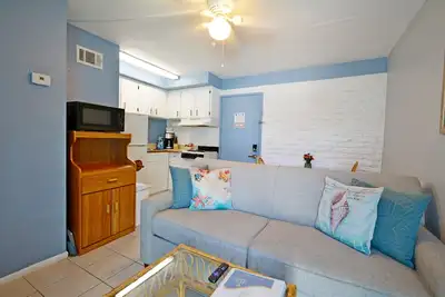 Image de New Listing! 1br Oceanfront Unit w/Heated Pool and Hot Tub in Cocoa Beach