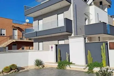 Image de Sirene452 - where to combine the relaxation of the sea and the proximity to the eternal city