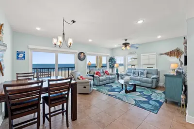 Image de The Vue 2a - Gulf Front, Roof Top Pool, Hot Tub, Family Fav