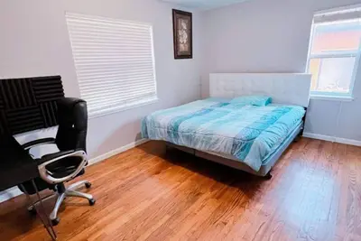 Image de Charming 3-bedroom house with Ac, fitness room in superb Oklahoma City
