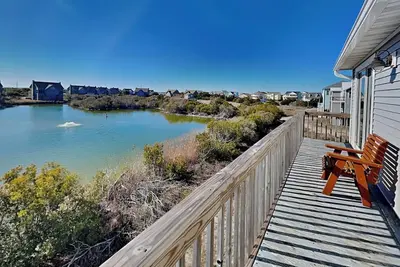 Image de Blue Lagoon | Waterviews, Nearby Beach Access
