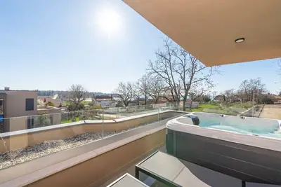 Image de Luxurious Apartment with Jacuzzi, Sea View, and Balcony in Istria
