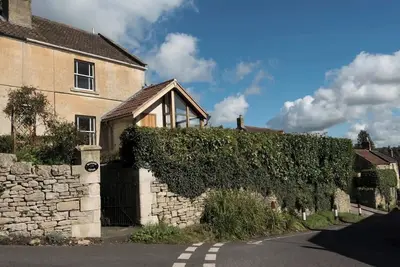Image de Clematis Cottage - Idyllic Village close to Bath