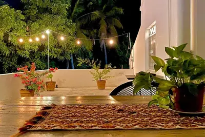 Image de \"Casa Blanca\" is an ideal place for families and friends.