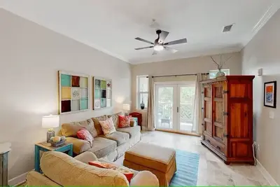 Image de 🌴Walk to Beach-3br-Lake View-Seagrove Highlands 1304🌴