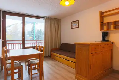 Image de Studio fonctionnel avec coin montagne et balcon, animaux admis
