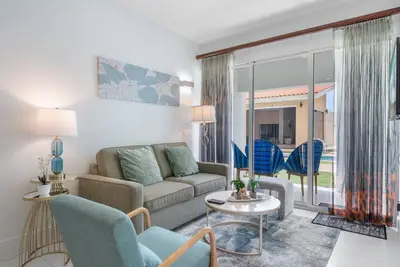 Image de 2br Condo! Resort-Style Pool!