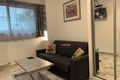 Image de a 150 M de la Croisette, derrière le Martinez, Studio confortable refait a neuf