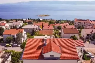 Image de Appartement de vacances Novi Vinodolski pour 2 - 5 personnes avec 2 chambres à coucher - Appartement