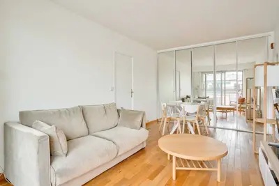 Image de GuestReady - Bel Apt avec vue sur la Tour Eiffel