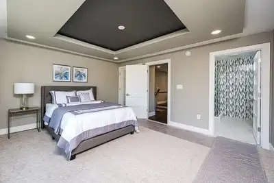 Image de New! Luxury 3br Downtown Condo with Massage Chair, WiFi. Enjoy your stay