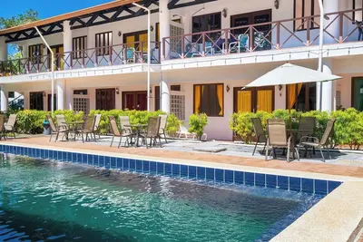 Image de Villa Junior # 1 w/ Pool & Kitchen – Minutes from Manuel Antonio Beach