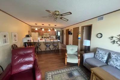Image de Clean 2br 2Bath Harbor Point condo on the 21mm in the heart of Osage Beach